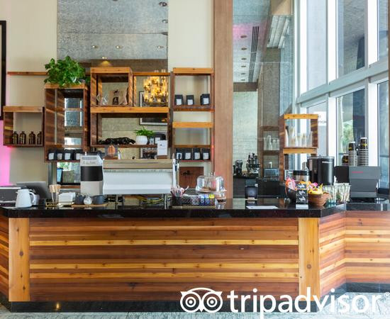 迈阿密W酒店主图