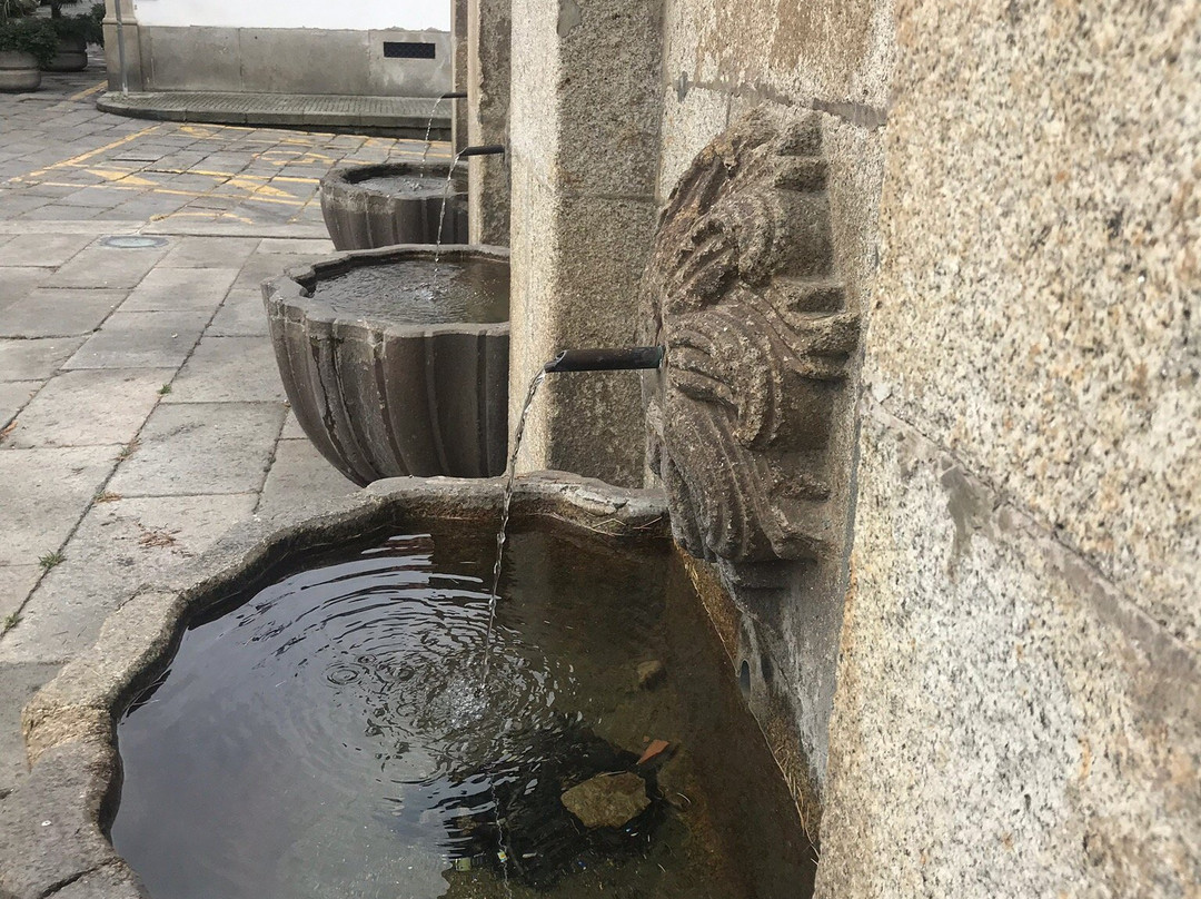 Fonte das Tres Bicas-维塞乌必去景点