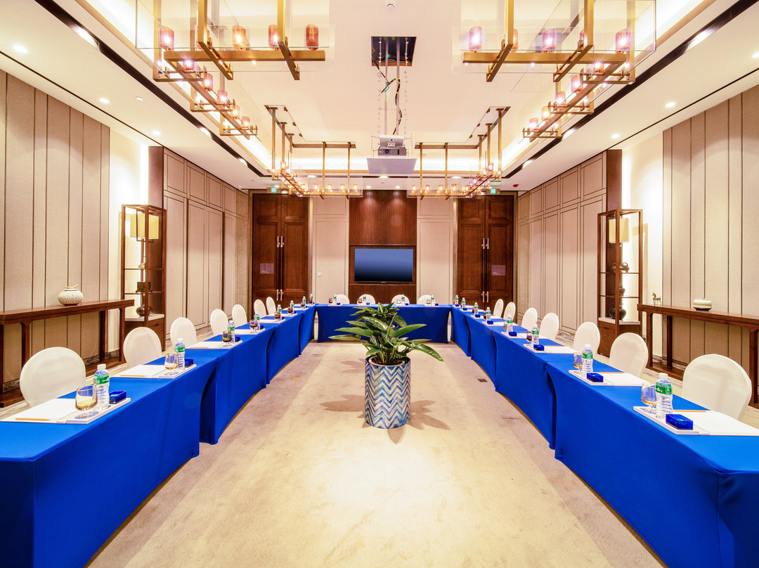 大理洱海天域英迪格酒店主图