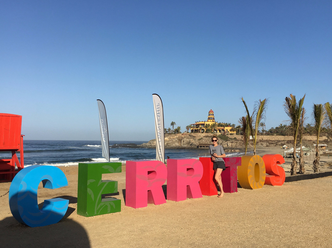 Cerritos Surf Town主图