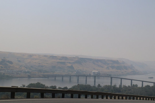 Fred G. Redmon Memorial Bridge-亚基马必去景点