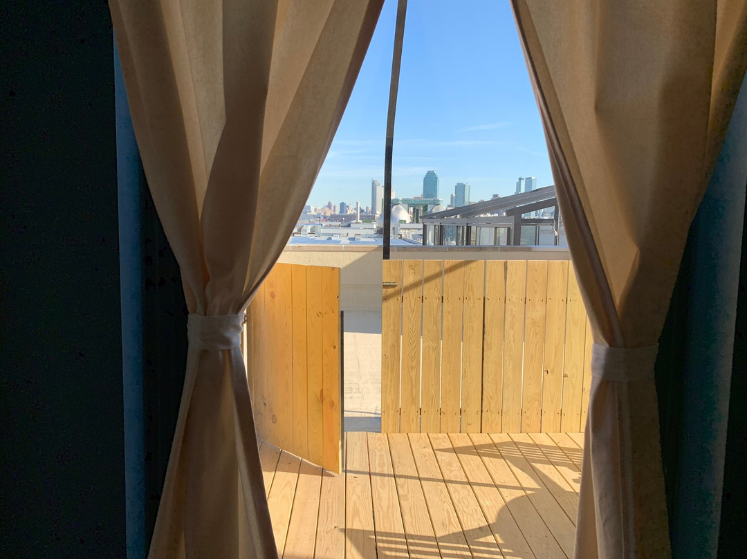 亨利·诺曼酒店主图