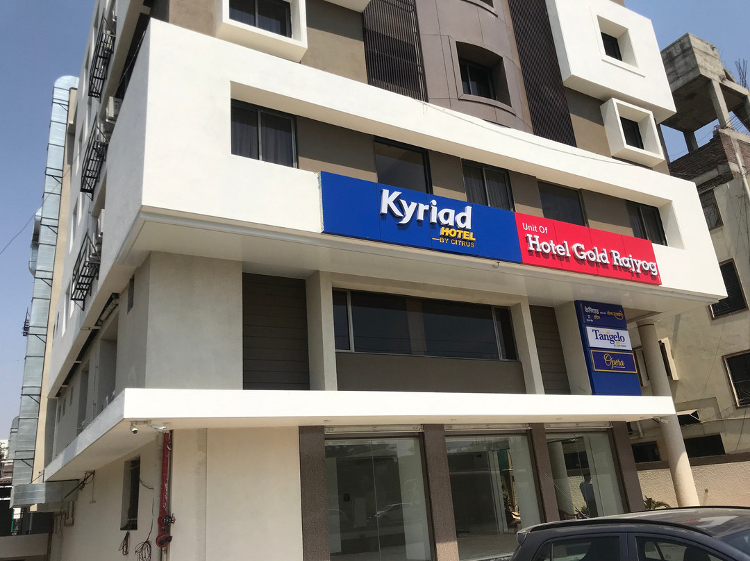 Kyriad Hotel Solapur by OTHPL主图