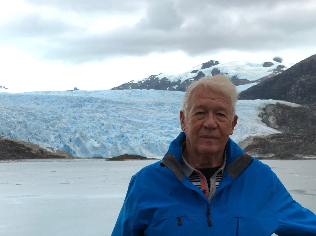 Glaciar Amalia-纳塔莱斯港必去景点