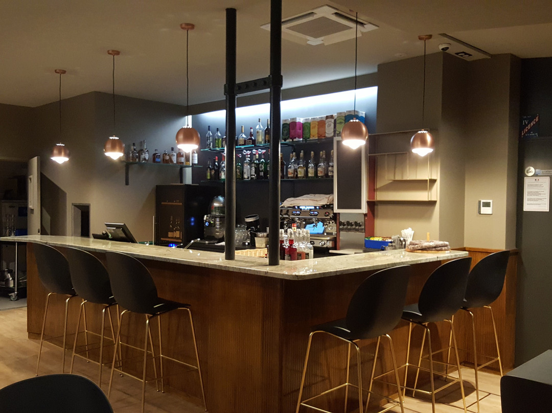 Le Bar à Vin