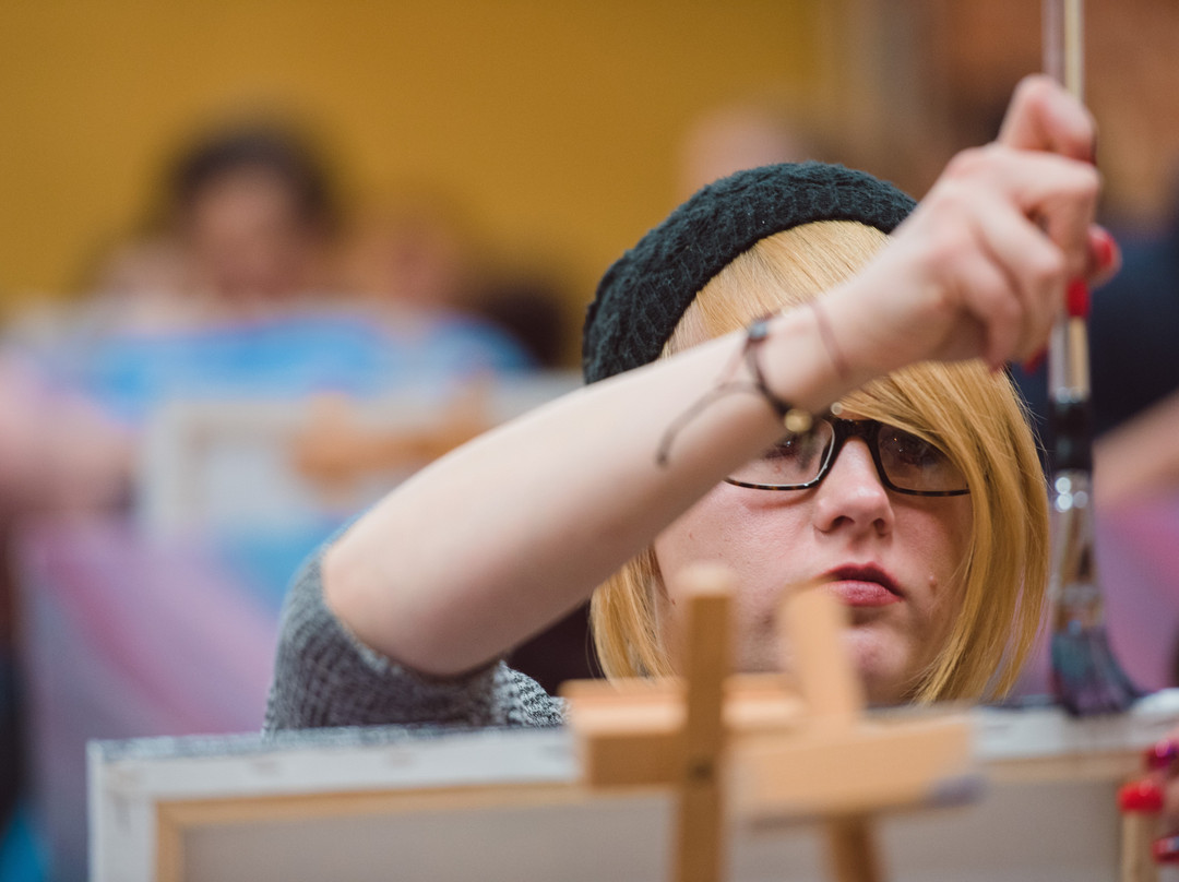 Painting with a Twist-丹佛必去景点