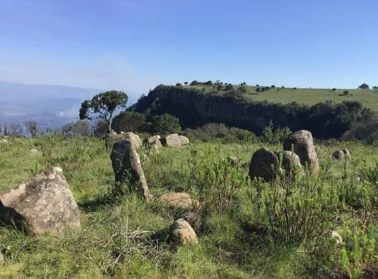 Kaapsehoop旅游景点-Adam's Calendar