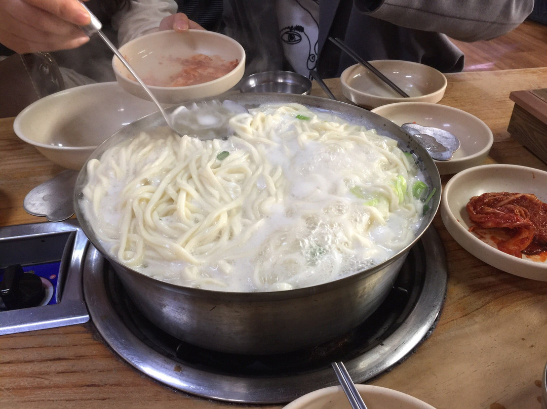 杨州市餐馆和美食-Wheat Farm Noodles Soup