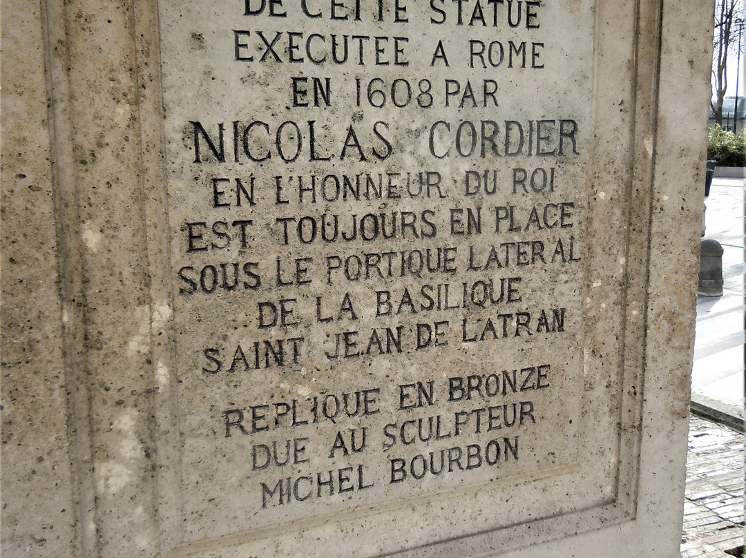 Monument a Henri IV景点图片