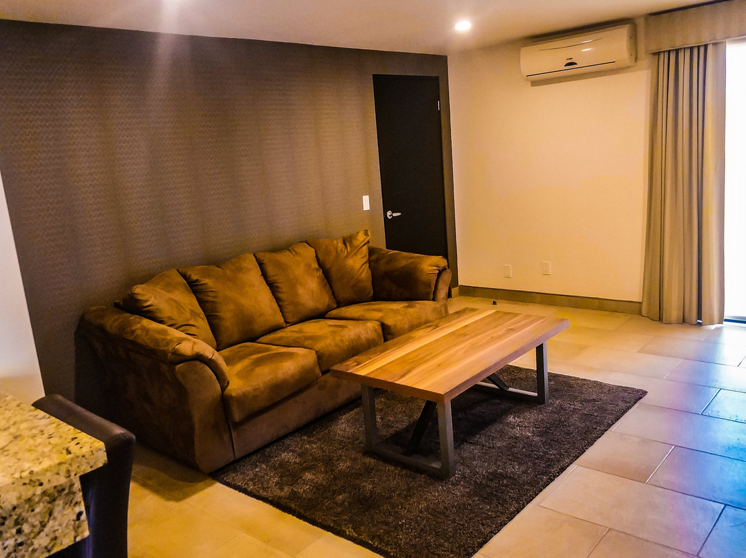 Hotel La Pinta主图