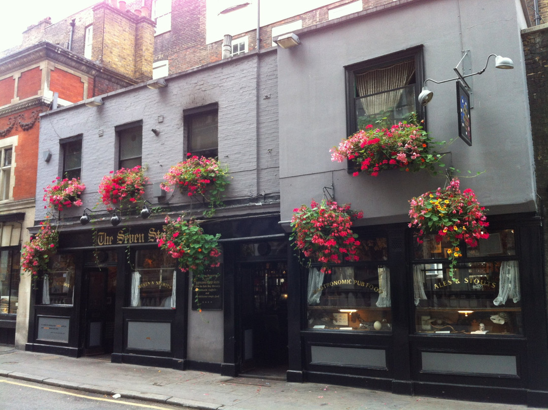 Private Tour of London's Historic Pubs-伦敦必去景点