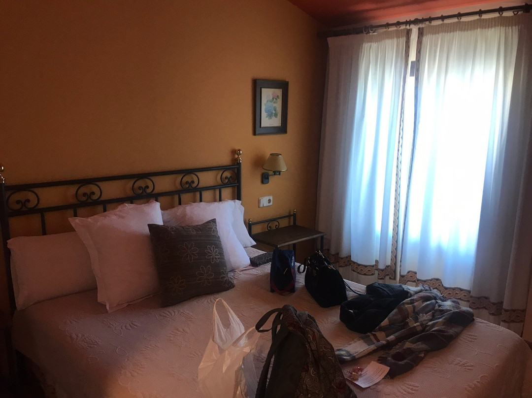 乡间小屋酒店主图