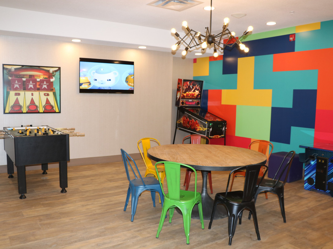 Canalta Airdrie主图