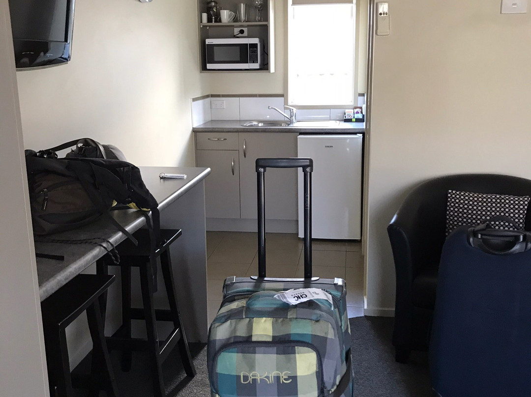 风景区汽车旅馆主图