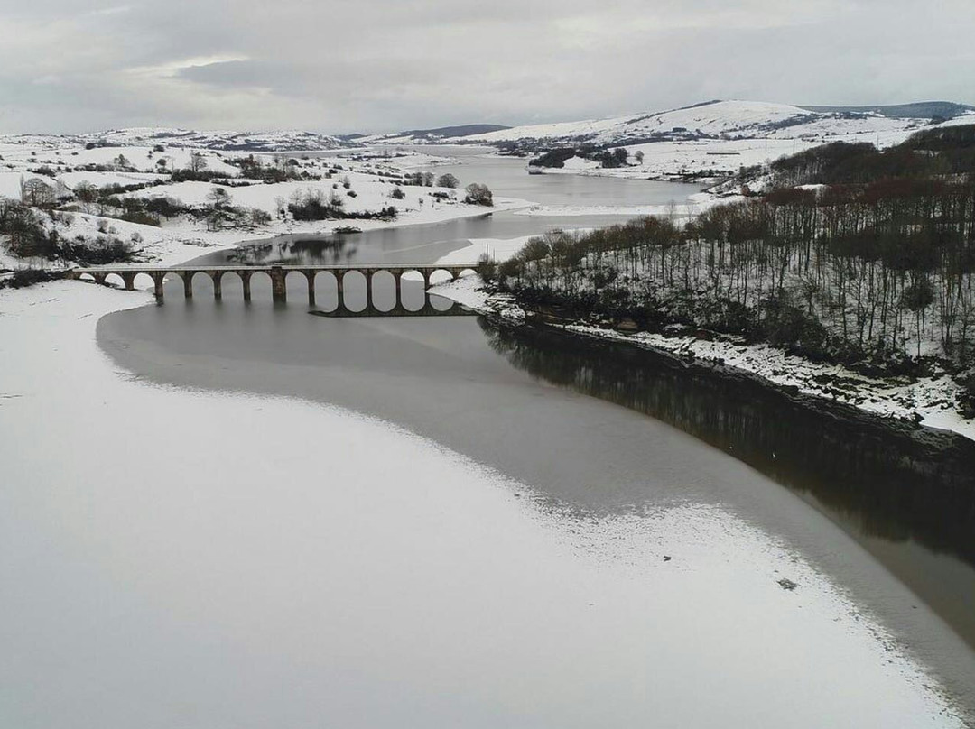 Reinosa旅游景点-Embalse Del Ebro