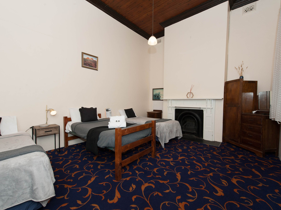 Riverina Hotel主图