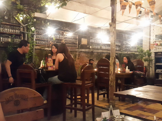 Our Bar-泗水必去景点