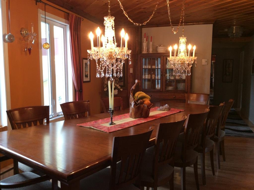 Lac-Bouchette酒店住宿-Gite de la Montagne Enchantee