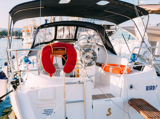 Good Captain-瓦尔纳必去景点