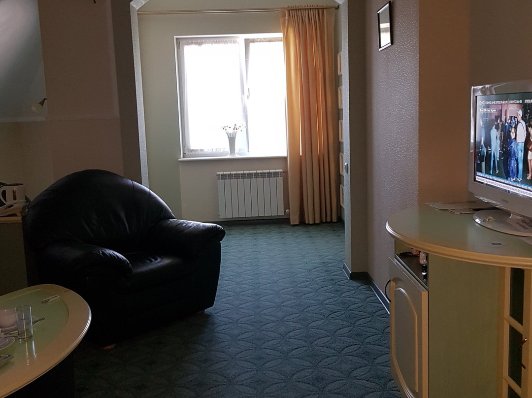 欧贝泰克卢克斯酒店主图