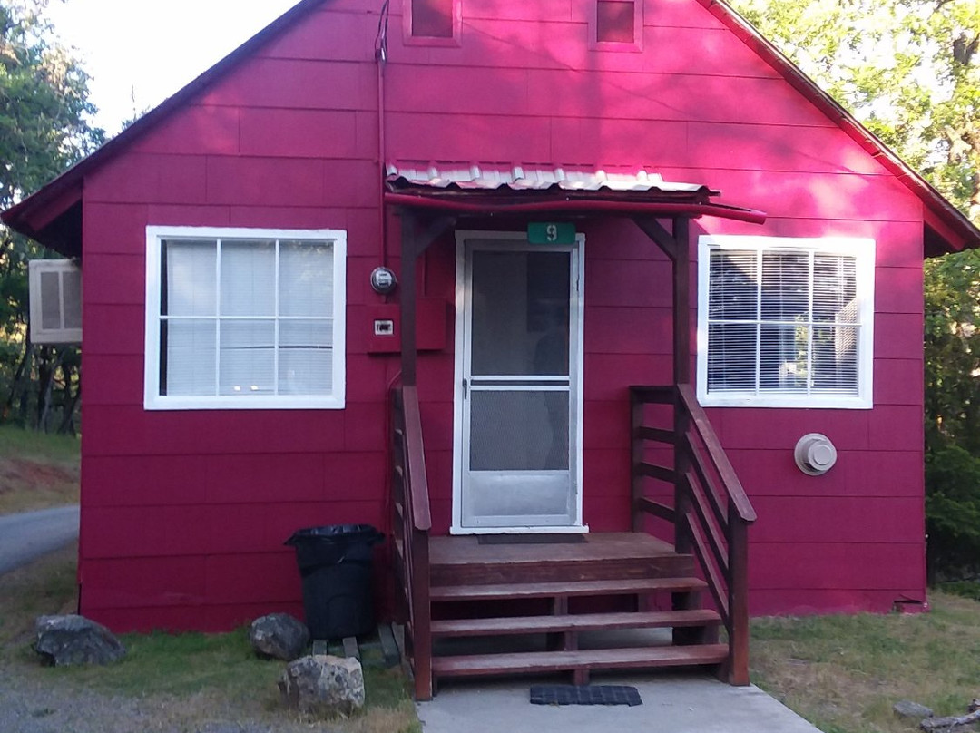 Lakeview Terrace Resort主图