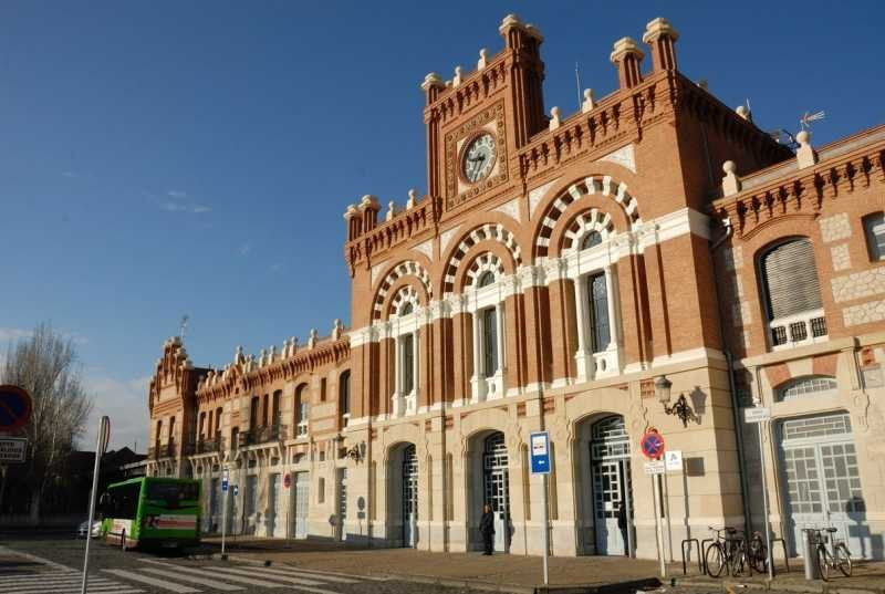 Estación de Ferrocarril de Aranjuez景点图片