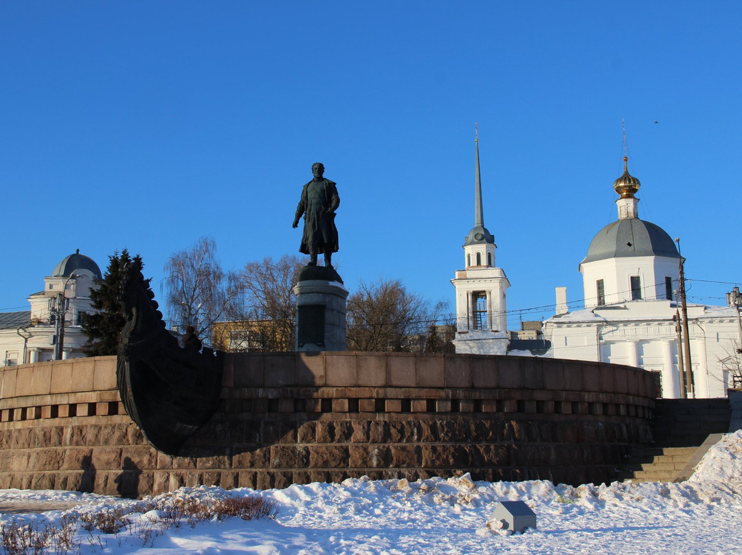 Church of the Resurrection of Three Confessors-特维尔必去景点