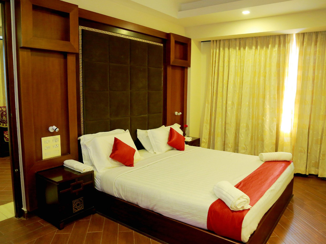 Gayathri Grand主图