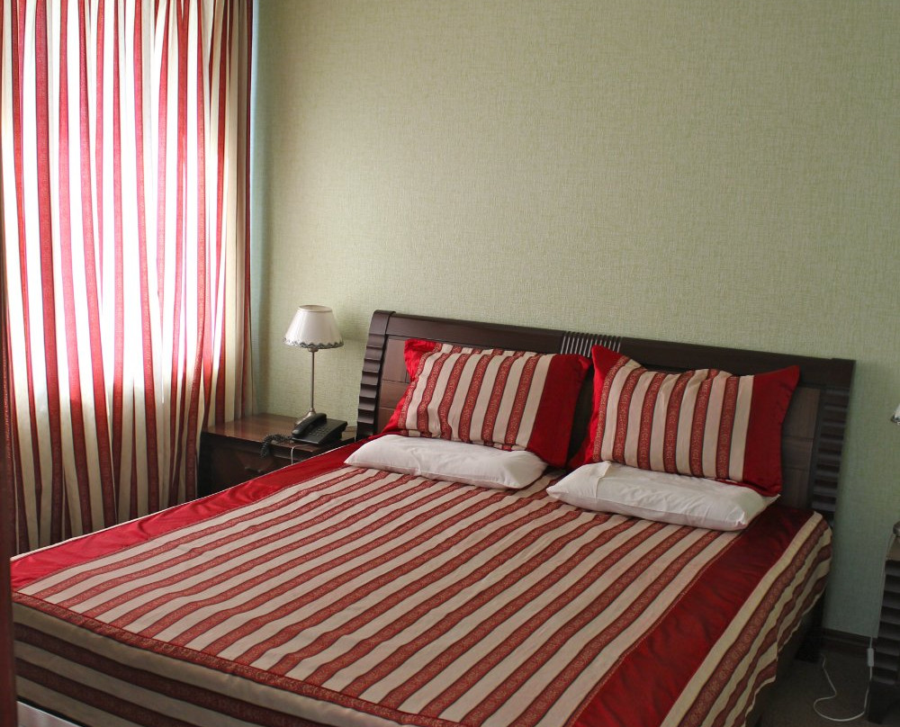 Hovsgol Travel Hotel主图