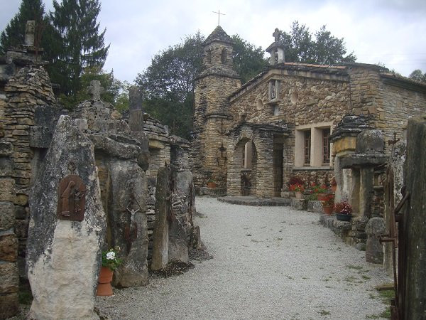 Chapelle Notre Dame de la Goutte-Montardit必去景点