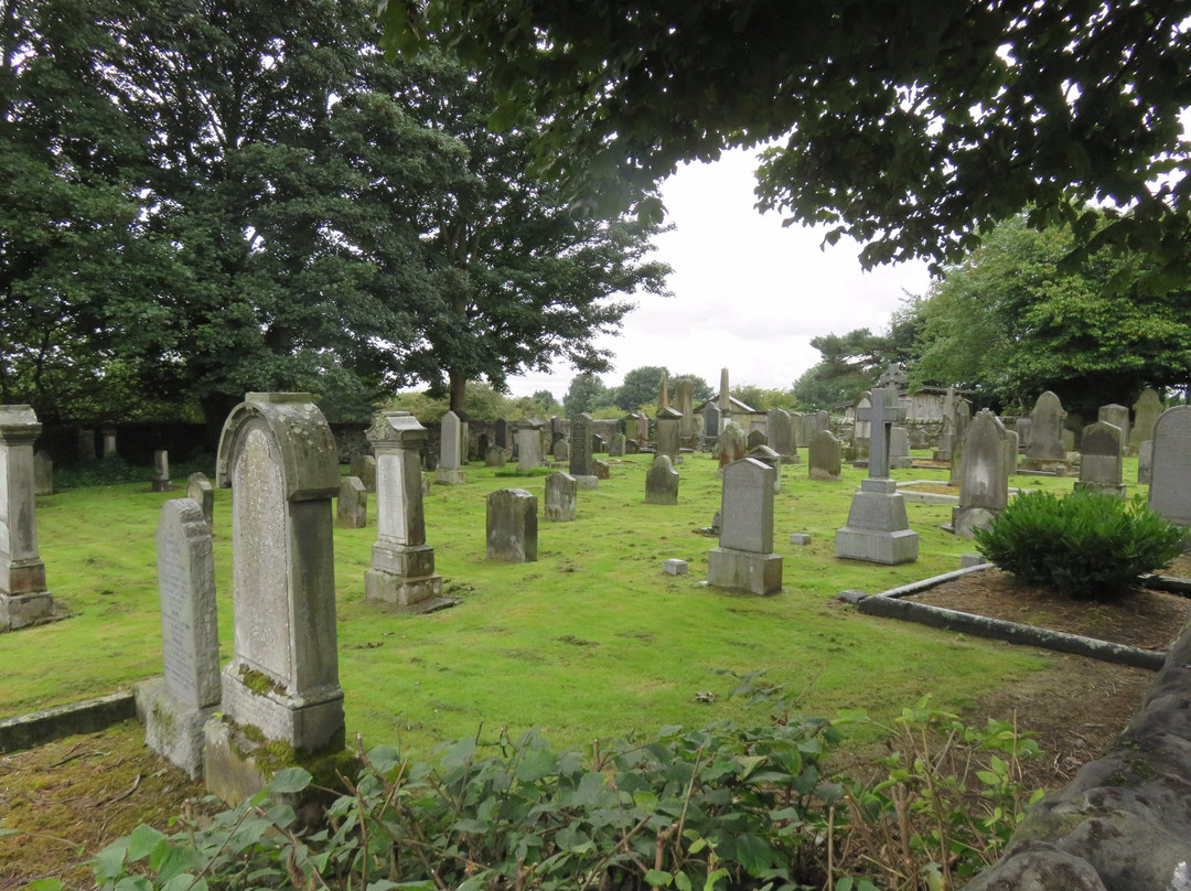 Cairneyhill Parish Church and Graveyard景点图片