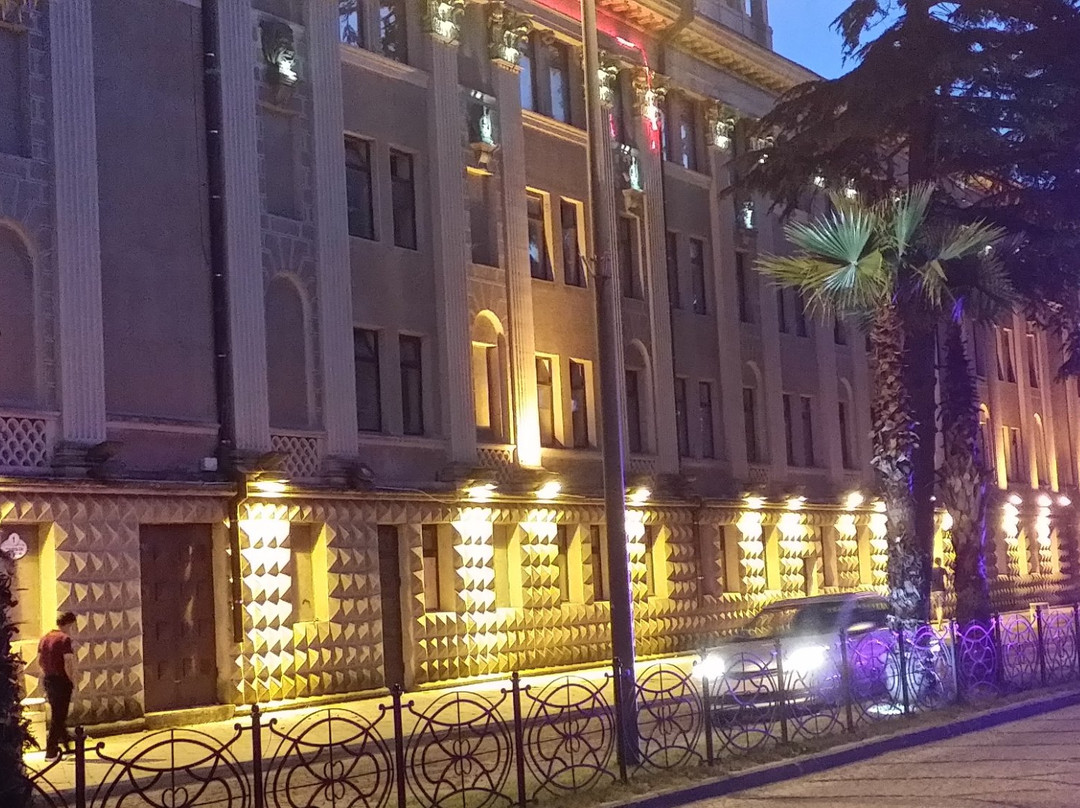 Monument Of Ilia Chavchavadze-巴统必去景点