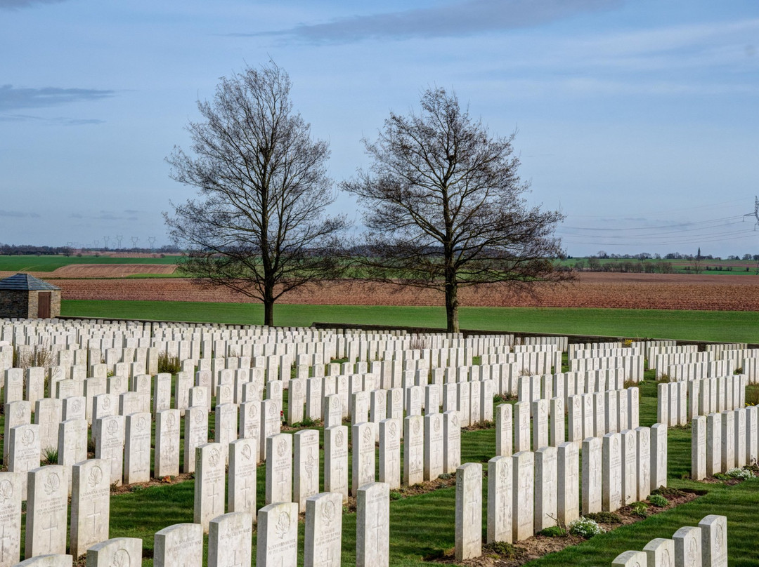 Adanac Military Cemetery景点图片