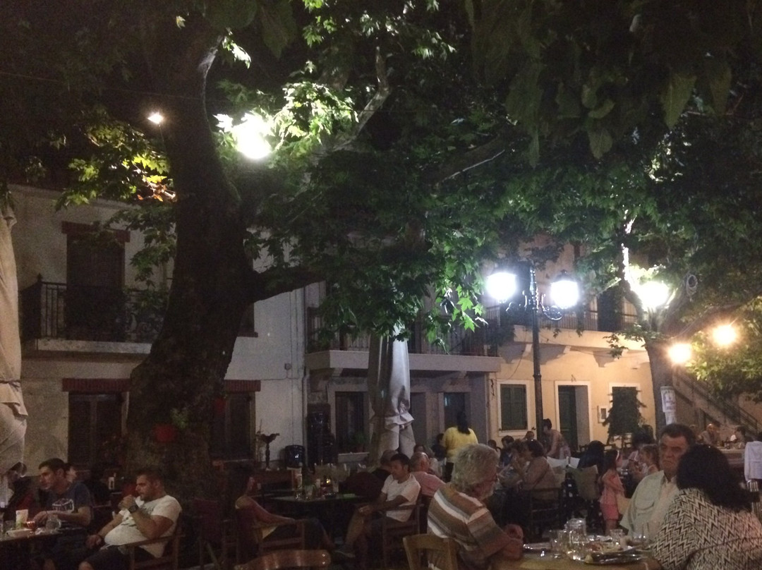Steni Dirfyos餐馆和美食-Taverna Psistaria I Mouria