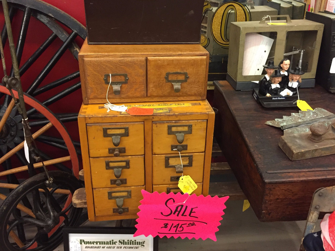 Newburgh Vintage Emporium景点图片