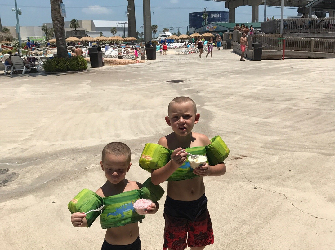Hurricane Alley Waterpark-科珀斯克里斯蒂市必去景点
