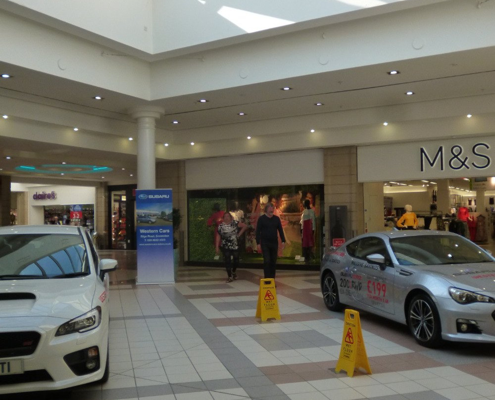 Erneside Shopping Centre景点图片
