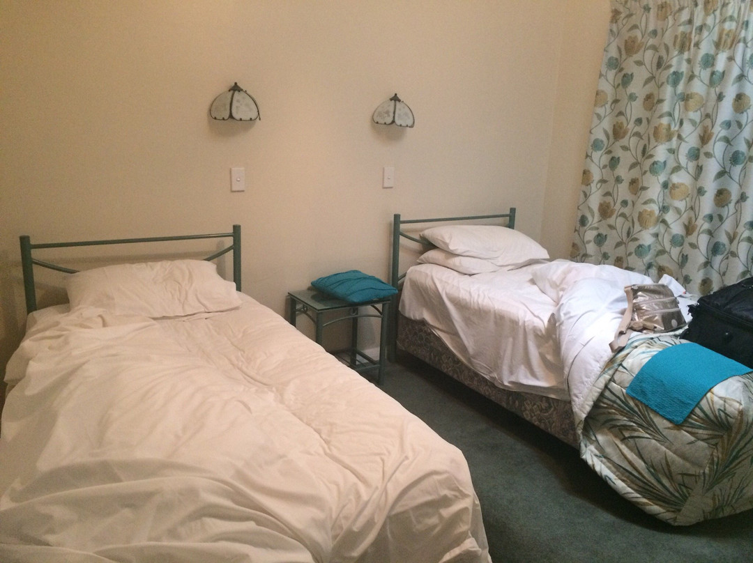 Levin酒店住宿-Bentons Motel