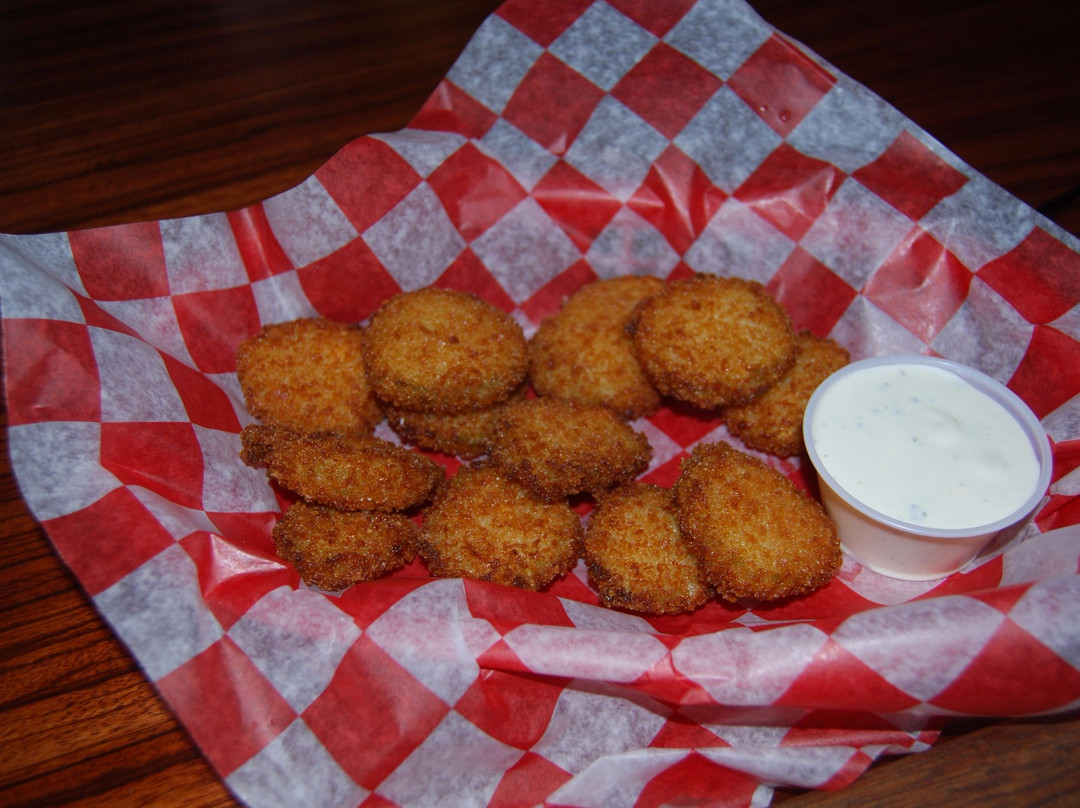 Snelling餐馆和美食-Louie's Place Saloon and Grill