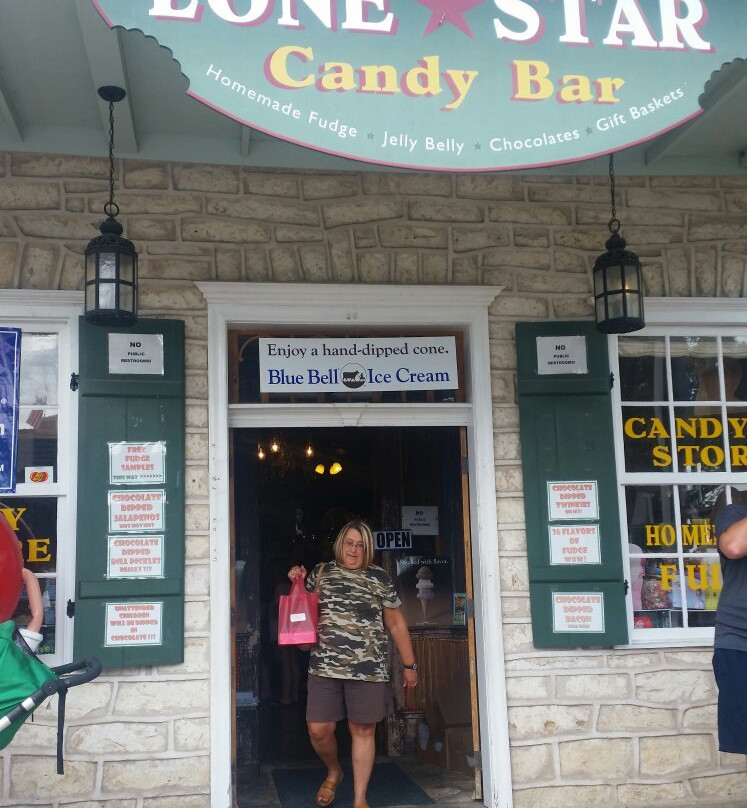 Lone Star Candy Bar-弗雷德里克斯堡必去景点