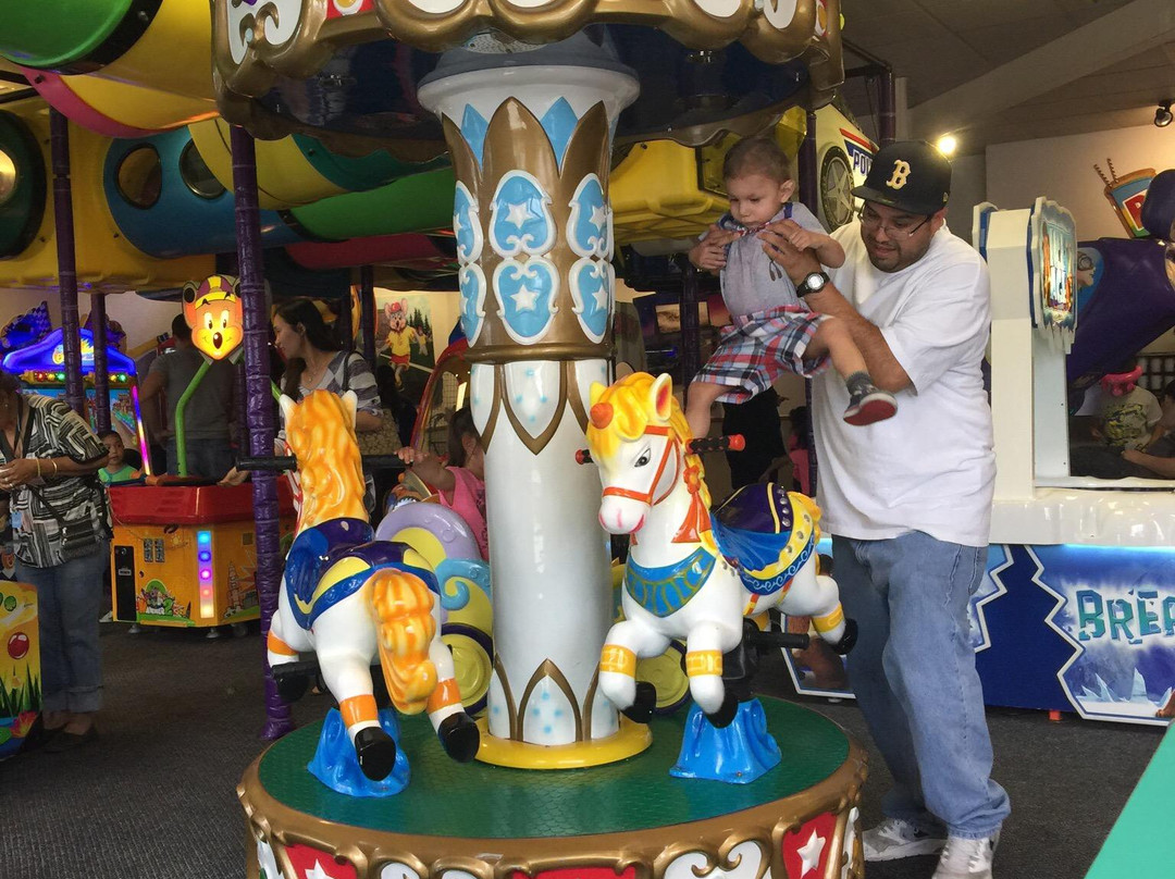 Chuck E. Cheese