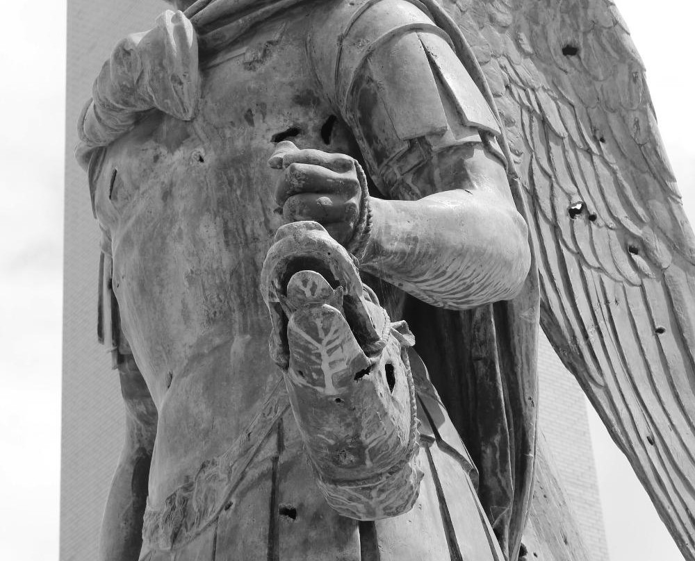 Statua di San Michele Arcangelo景点图片