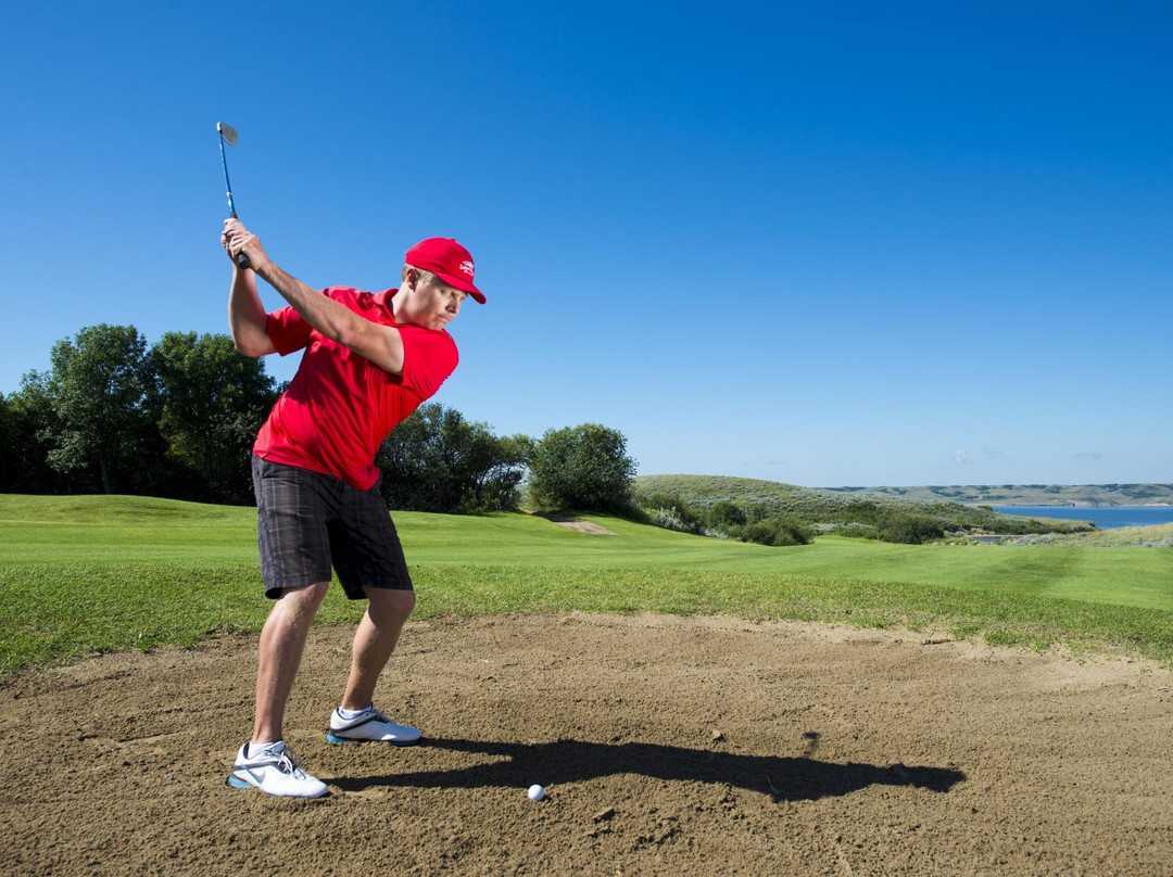 Lake Diefenbaker Tourism-Outlook必去景点