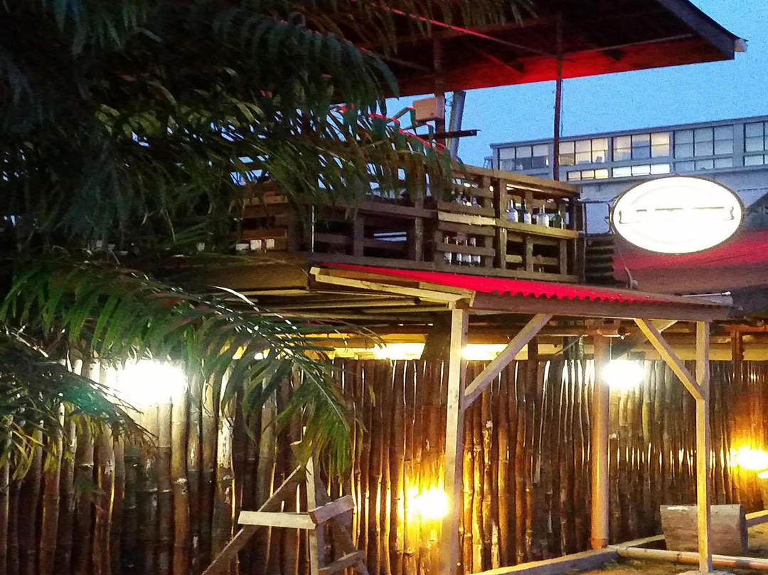 利比里亚餐馆和美食-FuZion D'Afrique