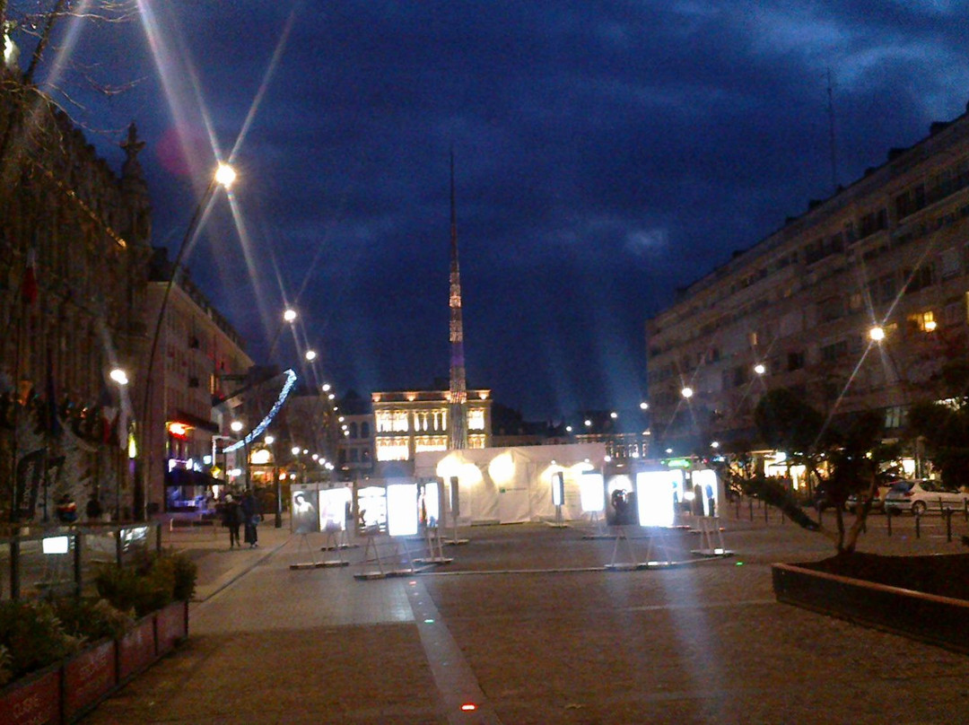 Shopping center Place d'Armes景点图片