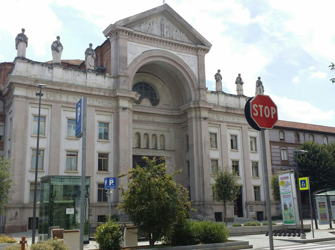Tempio San Paolo-阿尔巴必去景点