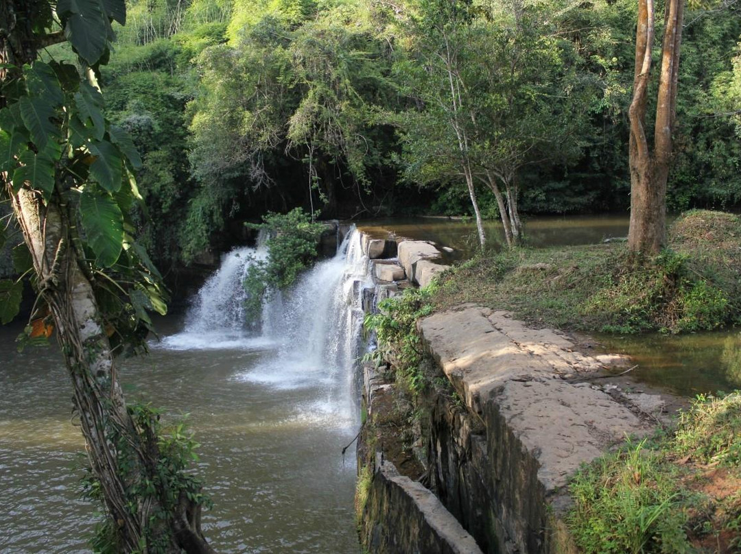 Sri Dit Waterfall景点图片