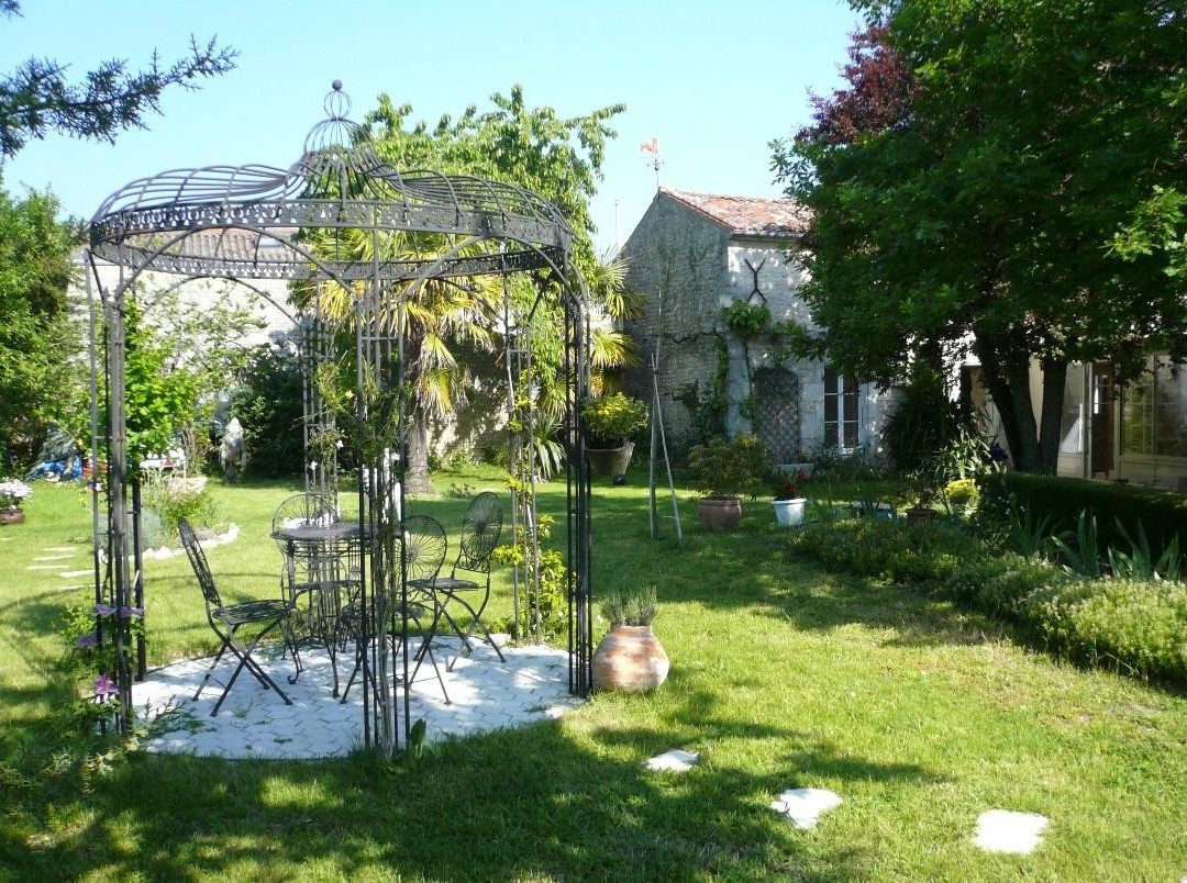 Au Clos des Figues主图