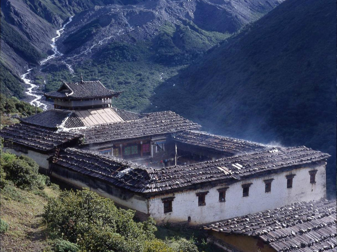 贡噶寺景点图片