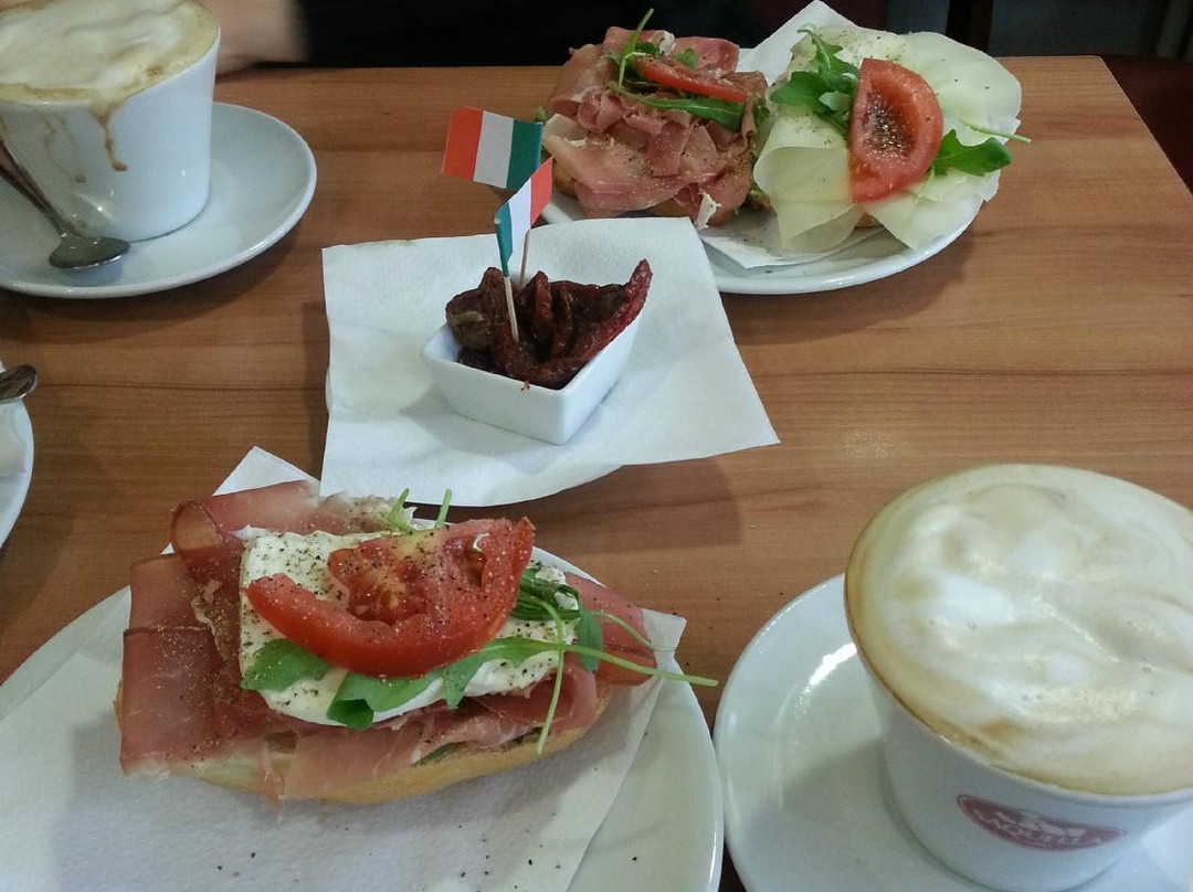 Ecco Italienische Cafe - Feinkost